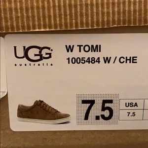 UGG sneaker
